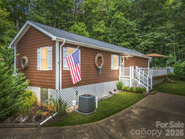 479 Camp Hill Road, Mill Spring, NC 28756
