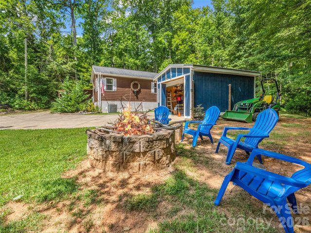 479 Camp Hill Road, Mill Spring, NC 28756