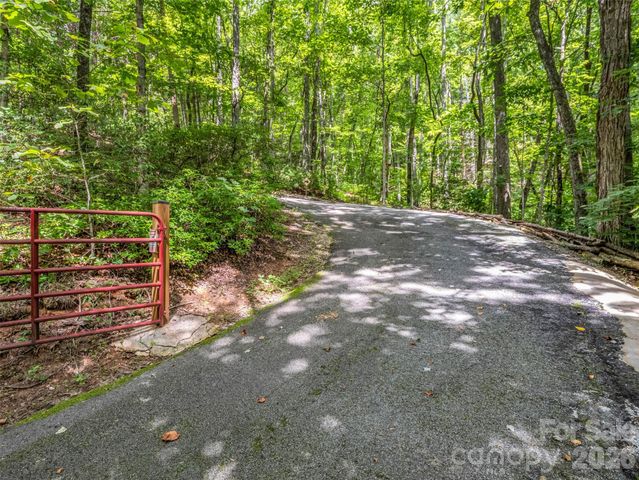 479 Camp Hill Road, Mill Spring, NC 28756