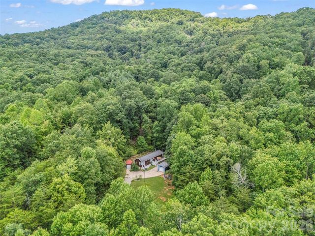 479 Camp Hill Road, Mill Spring, NC 28756