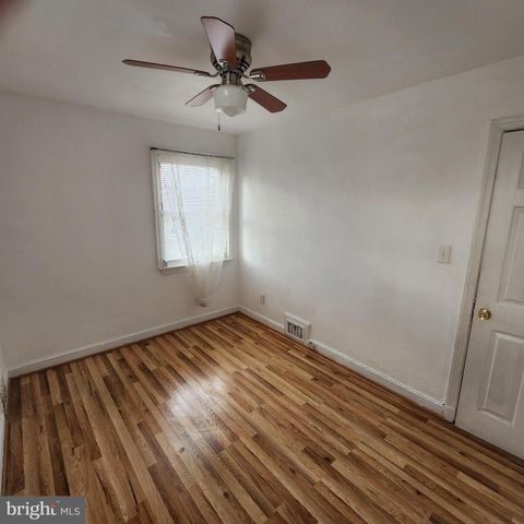 3128 LYNDALE PL SE, Washington, DC 20019