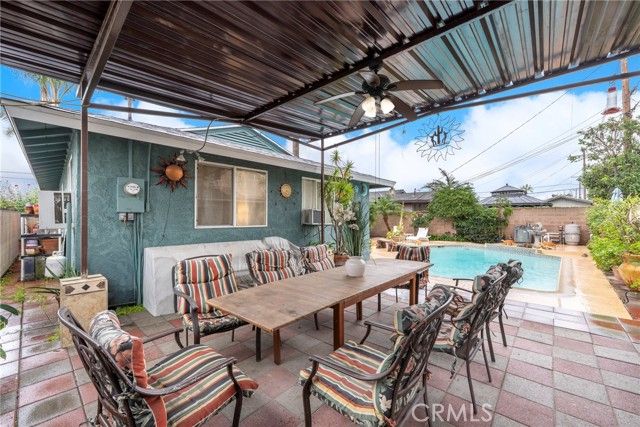 2136 W Clover, Anaheim, CA 92801