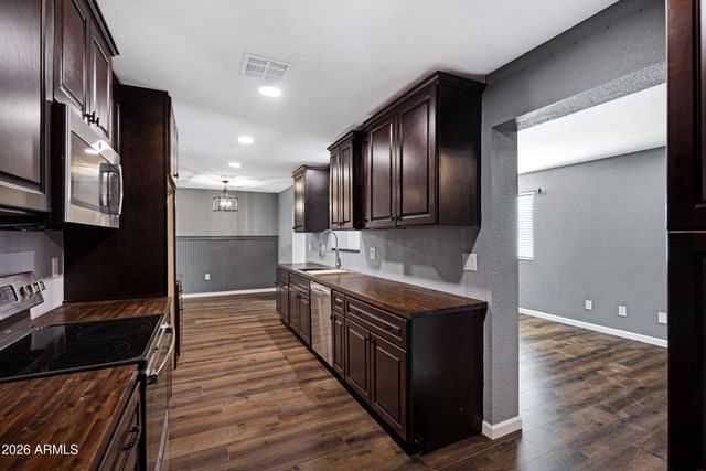 10013 W MISSION Lane, Sun City, AZ 85351