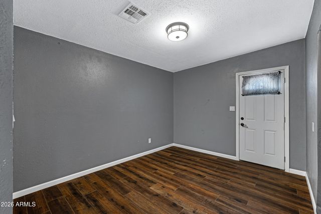 10013 W MISSION Lane, Sun City, AZ 85351