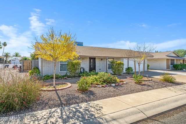 10013 W MISSION Lane, Sun City, AZ 85351