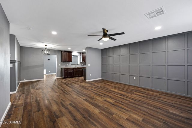 10013 W MISSION Lane, Sun City, AZ 85351