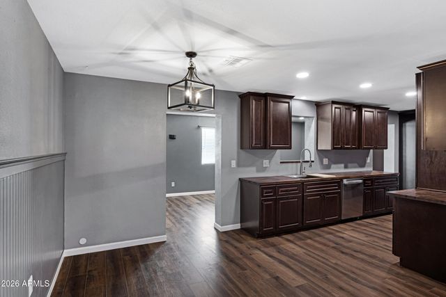 10013 W MISSION Lane, Sun City, AZ 85351