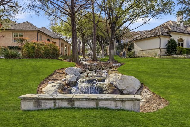 13 Downs Lake Circle, Dallas, TX 75230