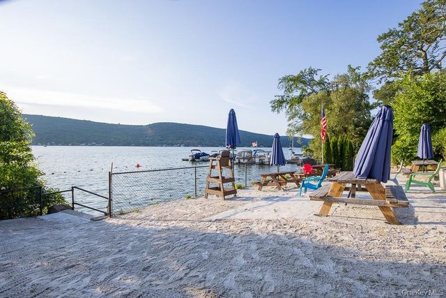 56 Bluff Avenue, Greenwood Lake, NY 10925