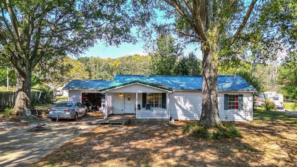 2857 SW McDaniel Station Road, Adairsville, GA 30103
