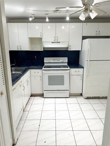 1830 Dixianna Street 201, Hollywood, FL 33020
