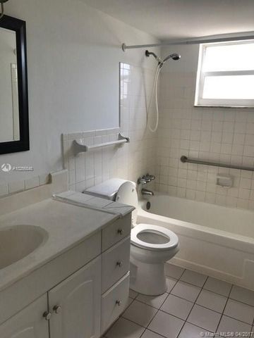 1830 Dixianna Street 201, Hollywood, FL 33020