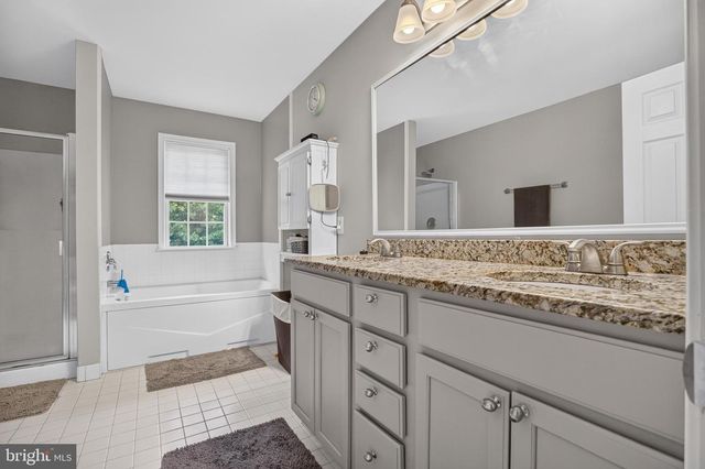 10 BUCK LN, Upper Chichester, PA 19061