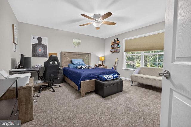 10 BUCK LN, Upper Chichester, PA 19061