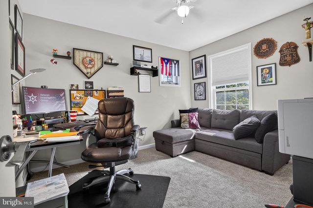 10 BUCK LN, Upper Chichester, PA 19061
