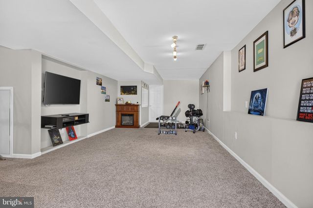10 BUCK LN, Upper Chichester, PA 19061