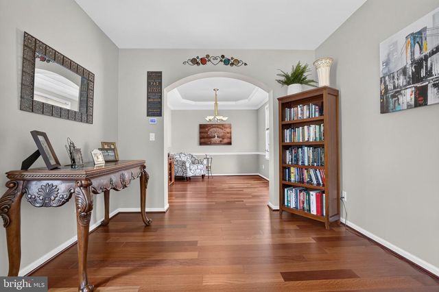 10 BUCK LN, Upper Chichester, PA 19061