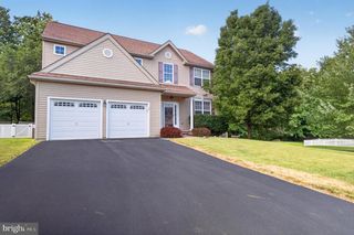 10 BUCK LN, Upper Chichester, PA 19061