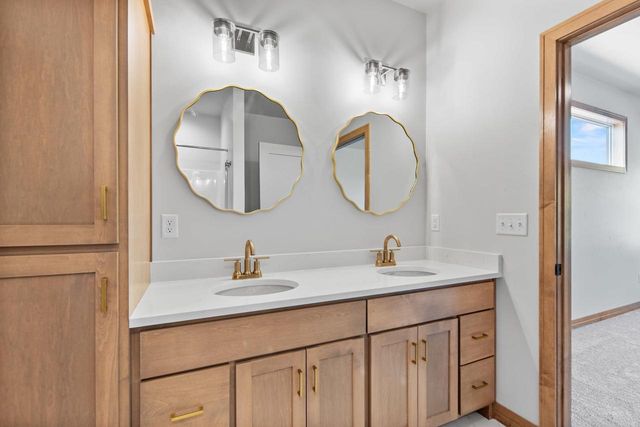 3117 LAZY OAK COURT, Green Bay, WI 54311