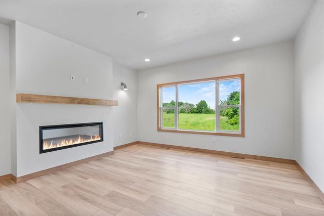 3117 LAZY OAK COURT, Green Bay, WI 54311