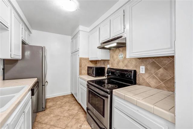 5334 Lindley Avenue 219, Encino, CA 91316