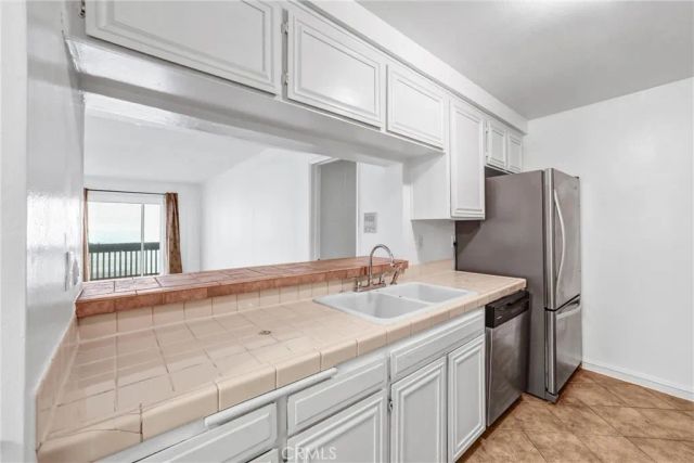 5334 Lindley Avenue 219, Encino, CA 91316