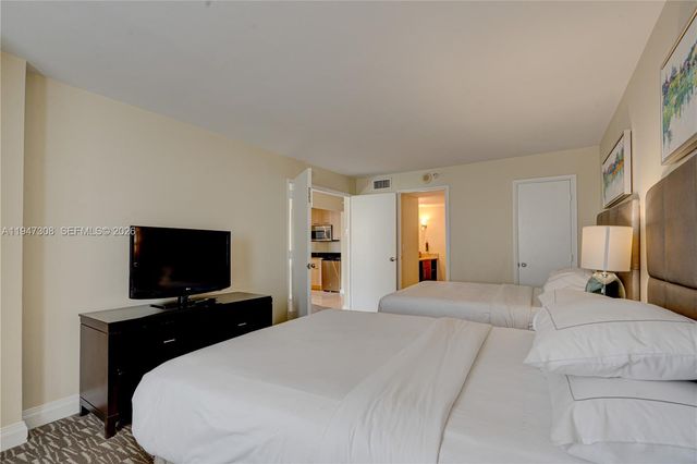 2670 E Sunrise Blvd 715, Fort Lauderdale, FL 33304