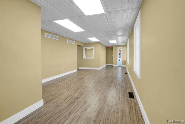 1095 W Huron Street, Waterford, MI 48328