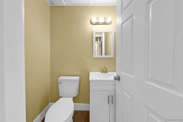 1095 W Huron Street, Waterford, MI 48328