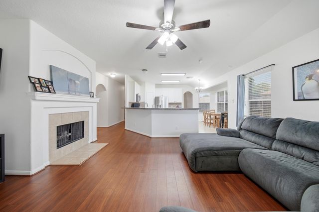 321 Preston Lane, League City, TX 77573