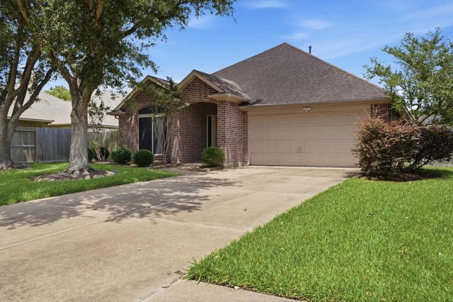 321 Preston Lane, League City, TX 77573