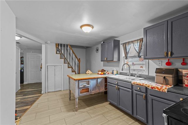 329 Plainfield Street, Providence, RI 02909