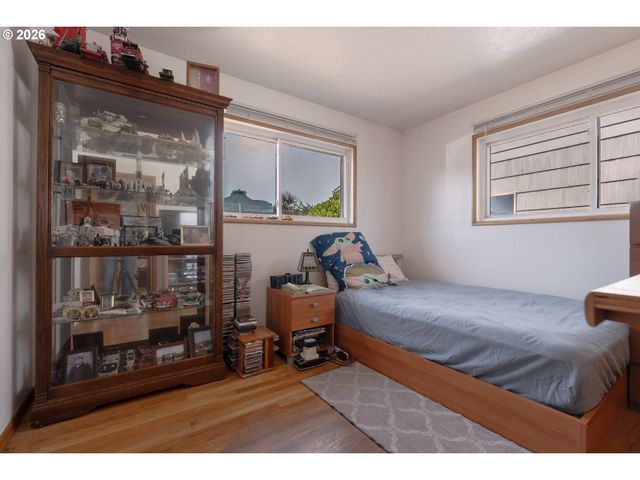 13257 Ne FREMONT St, Portland, OR 97230
