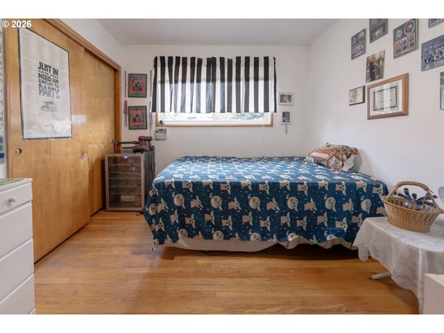 13257 Ne FREMONT St, Portland, OR 97230