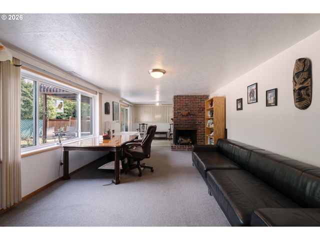 13257 Ne FREMONT St, Portland, OR 97230