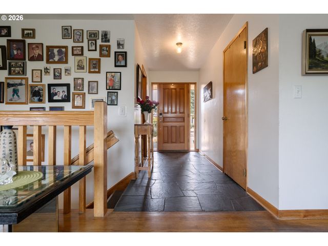 13257 Ne FREMONT St, Portland, OR 97230