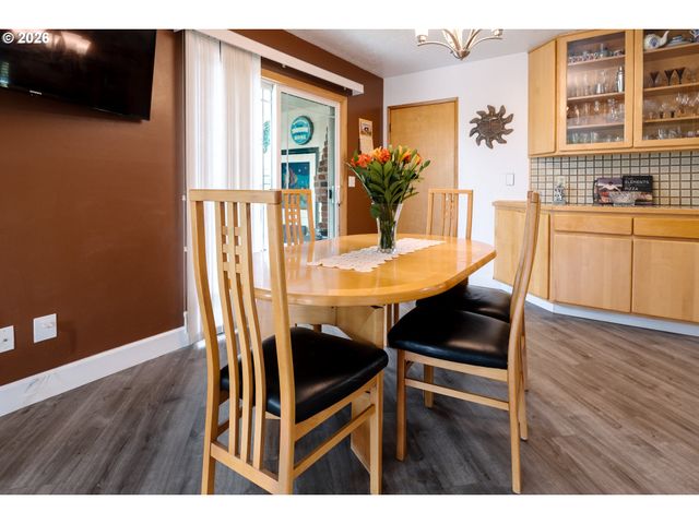 13257 Ne FREMONT St, Portland, OR 97230