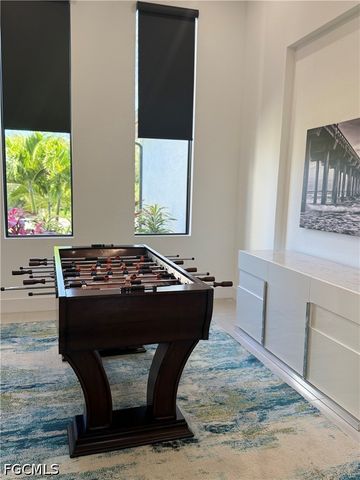 3724 SW 3rd ST, Cape Coral, FL 33991