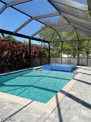 3724 SW 3rd ST, Cape Coral, FL 33991