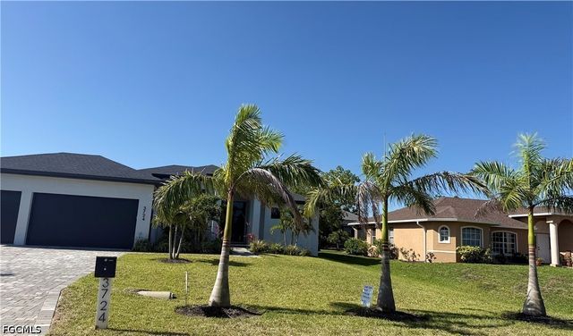 3724 SW 3rd ST, Cape Coral, FL 33991