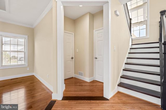 9 WATERS EDGE DR, Riverside, NJ 08075