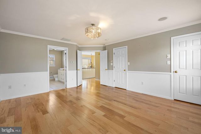 9 WATERS EDGE DR, Riverside, NJ 08075