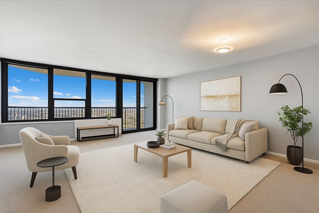 1560 N Sandburg Terrace 4003, Chicago, IL 60610