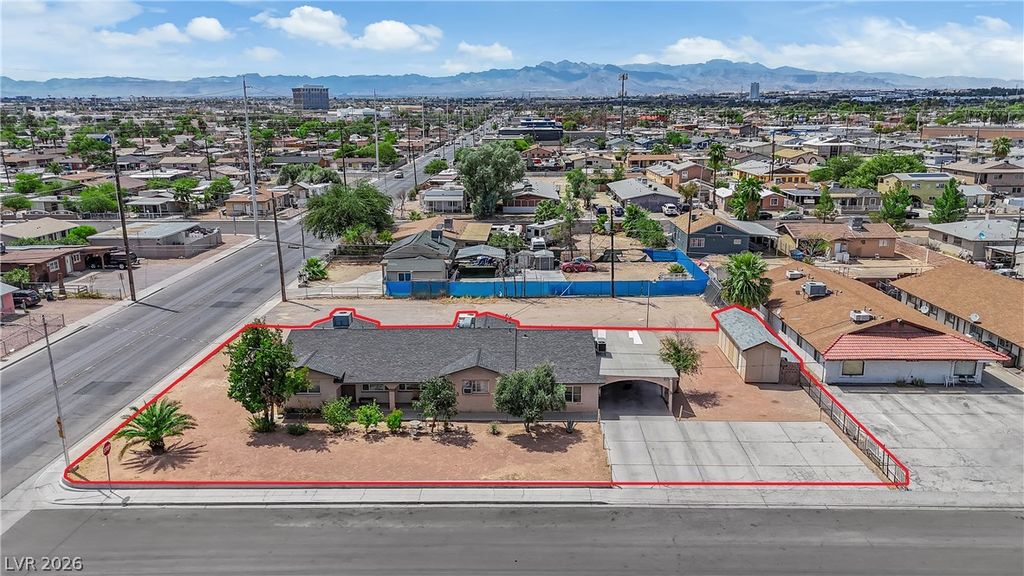 2401 Ellis Street, North Las Vegas, NV 89030 — photo 2