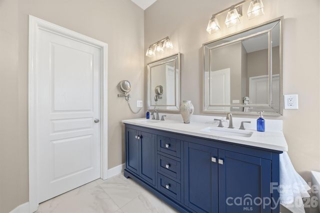 1132 Aringill Lane, Matthews, NC 28104