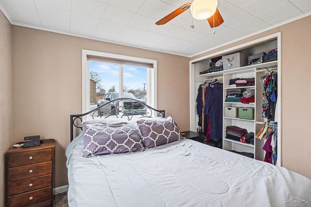 170 Mccarthy Lane, Saginaw, MI 48609