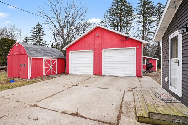 170 Mccarthy Lane, Saginaw, MI 48609