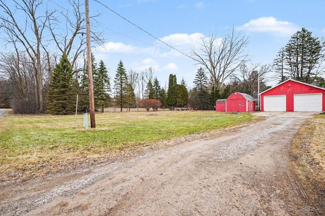 170 Mccarthy Lane, Saginaw, MI 48609