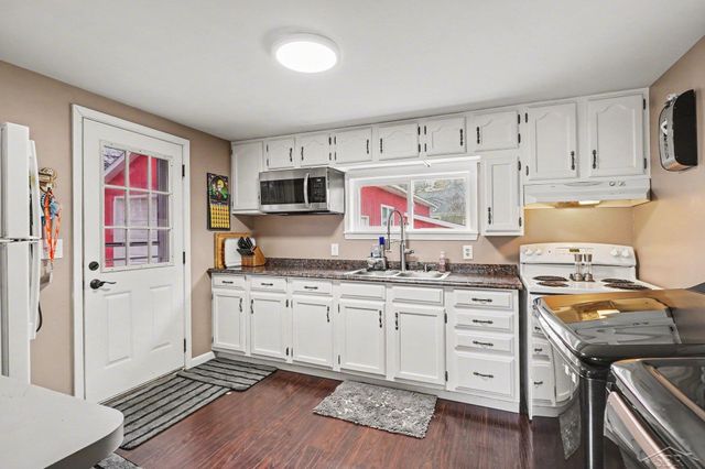 170 Mccarthy Lane, Saginaw, MI 48609