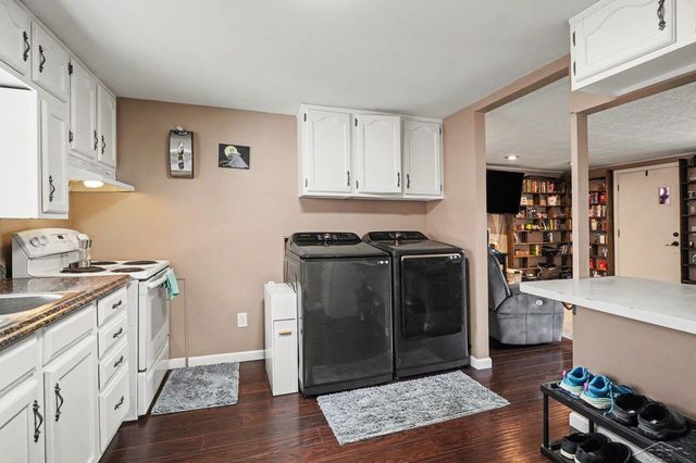 170 Mccarthy Lane, Saginaw, MI 48609